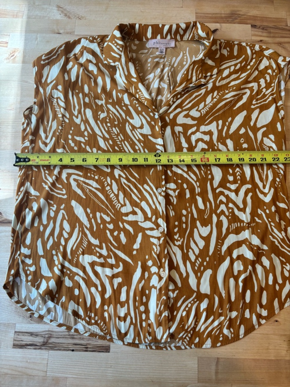 Philosophy White and Caramel Abstract Print Blouse